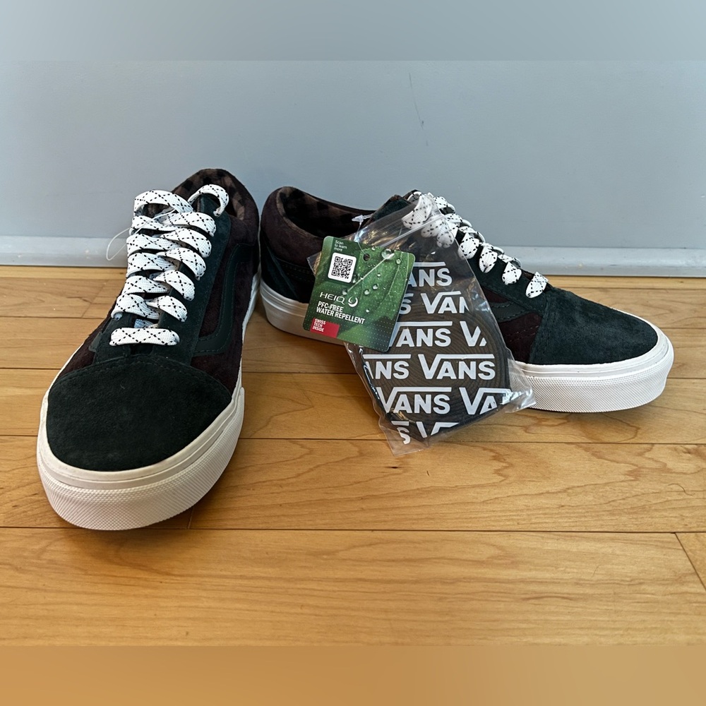 NWT-  Vans - Unisex - Extra Laces